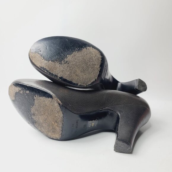 Marc Jacobs Women's Black Gold Leather Kitten Pump Heel Size US 9 - Picture 3 of 7